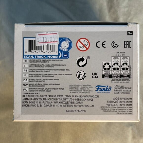 Brand new Funko POP Marvel- Gingerbread Scarlet Witch - Picture 4 of 4